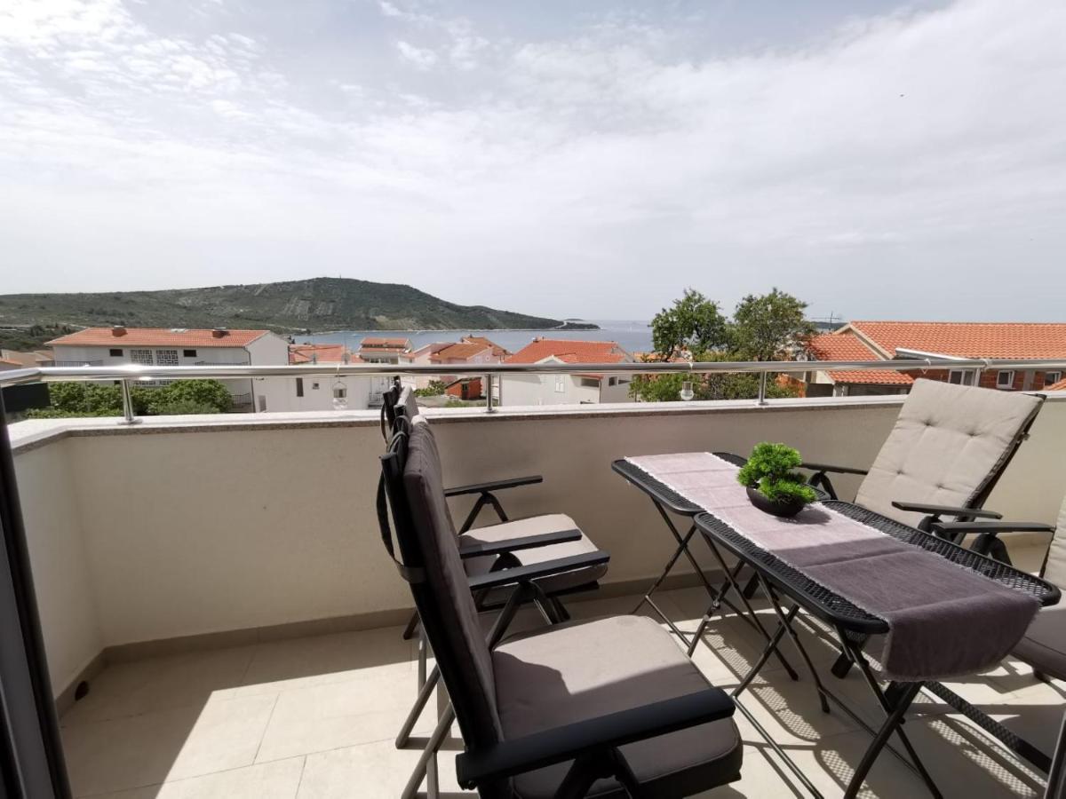 Ristovic Apartment Primošten Exterior foto